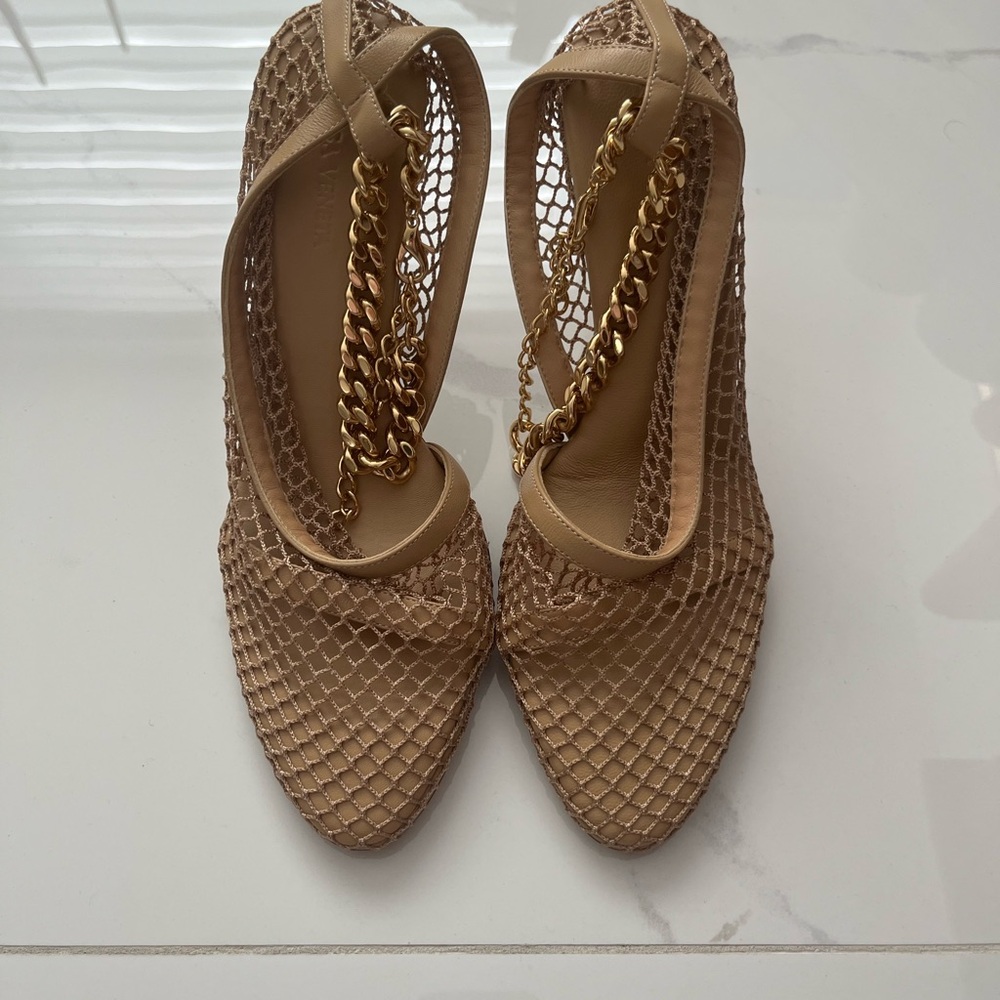Bottega Veneta Tan Heels with Woven Texture